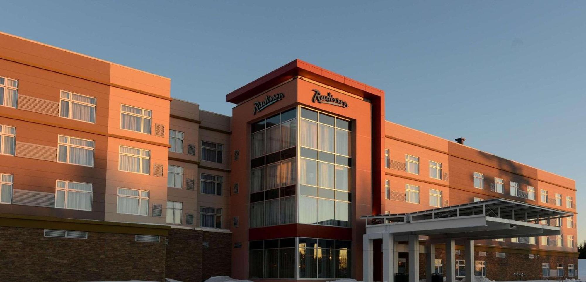 Radisson Kingswood Hotel & Suites, Fredericton Exterior photo